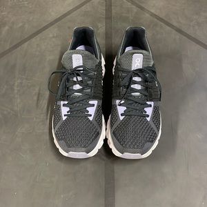 ON Running Women's CloudSwift 2.0 Shoes- size 9. Excellent condition.
